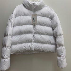 Fabletics Wander Puffer Jacket